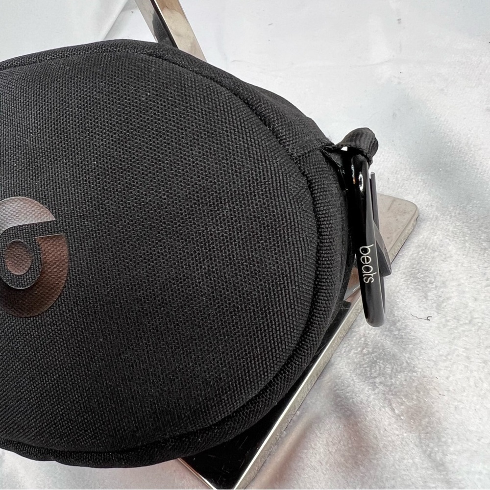 BEATS by Dre Black Soft Headphones Case - Picture 5 of 6